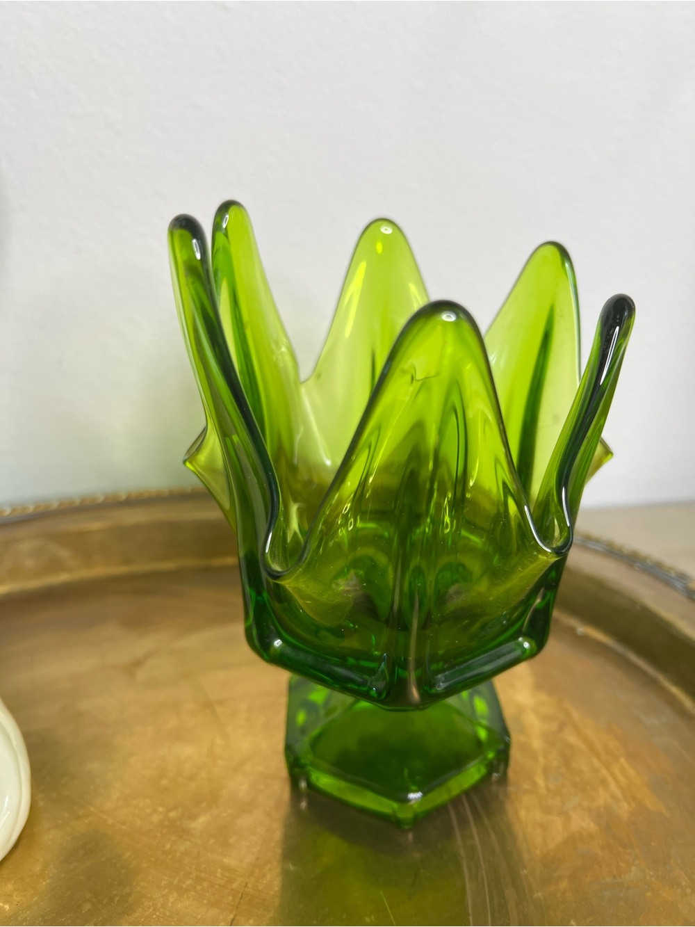 Vintage Viking Swung Green Art Glass Tulip Vase